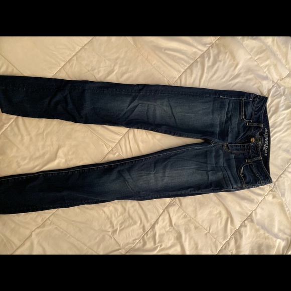 American Eagle Jeans - Picture 1 of 3